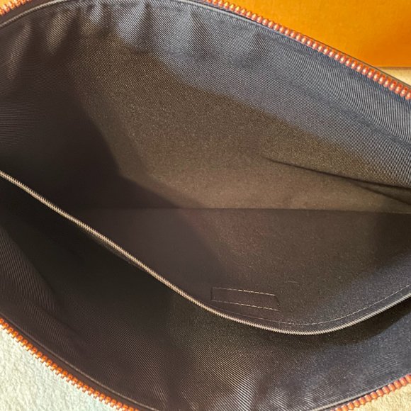 ❌SOLD❌ New LOUIS VUITTON Limited Edition Upside Down Apollo Pochette GM - Picture 8 of 13